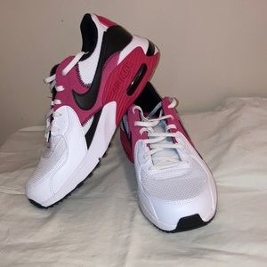 Brand new pink and black Nike Airmax. Size 9 never worn.
